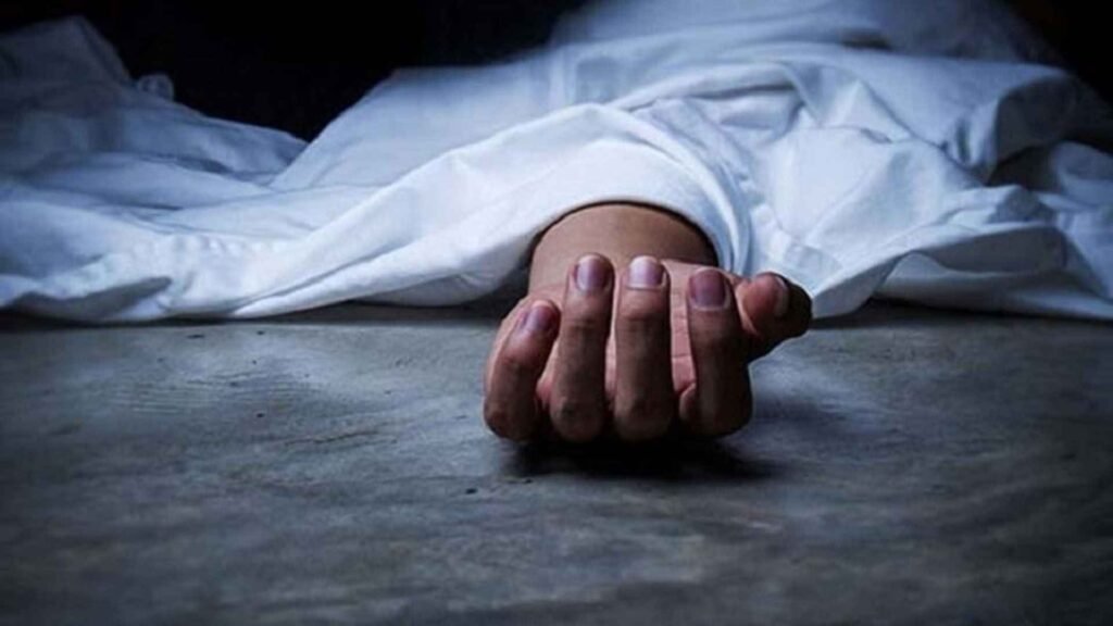 বাড্ডায় প্রকাশ্যে কুপিয়ে হত্যা: সাবেক স্বামীর আক্রোশে প্রাণ গেল নারীর